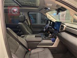 تويوتا سيكويا